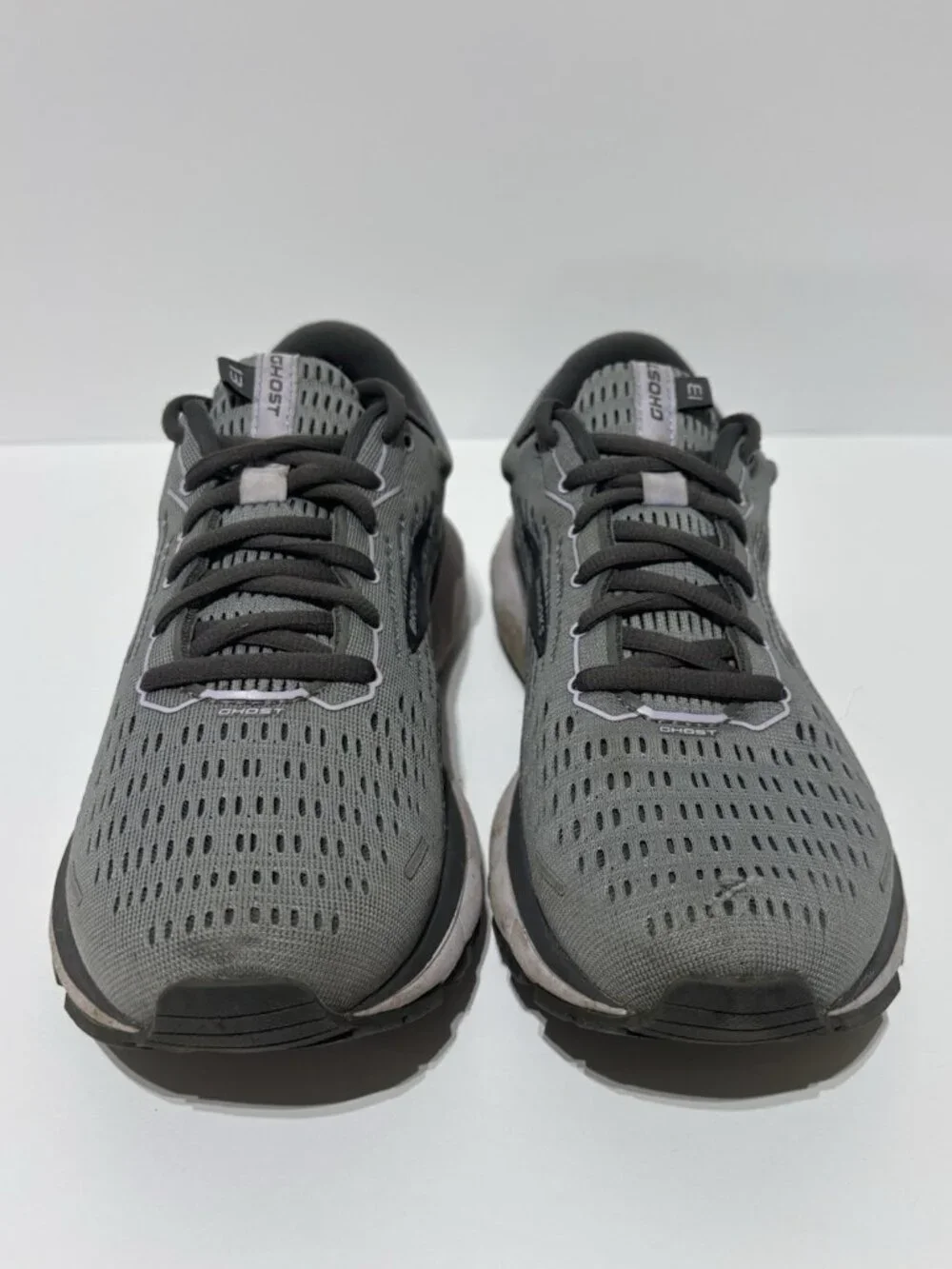 Brooks Women’s Ghost 13 Gray Running Shoes, Size 8 Wide